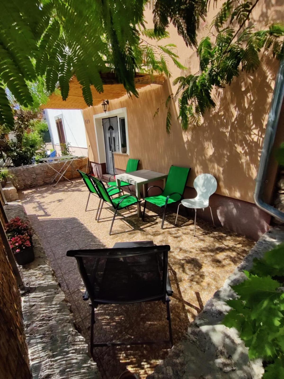 Apartman Kristina Vrbnik Eksteriør billede